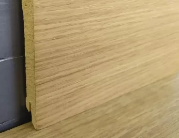 Pedross oak lacquered veneered skirting boards 15x95 mm 6007