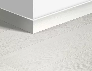 Laminēta mdf grīdlīste Quick-Step 12*58*2400mm qssk01300