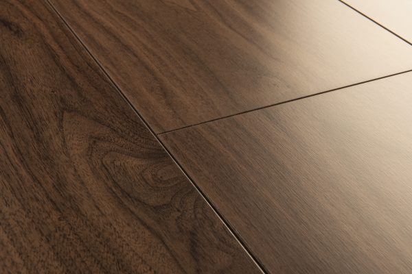 Quick-Step lamināts Signature Chic walnut SIG4761 32. klase