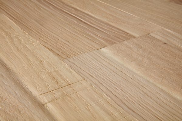 Trīsslāņu parkets Quick-Step Variano Dynamic raw oak extra matt VAR3102S