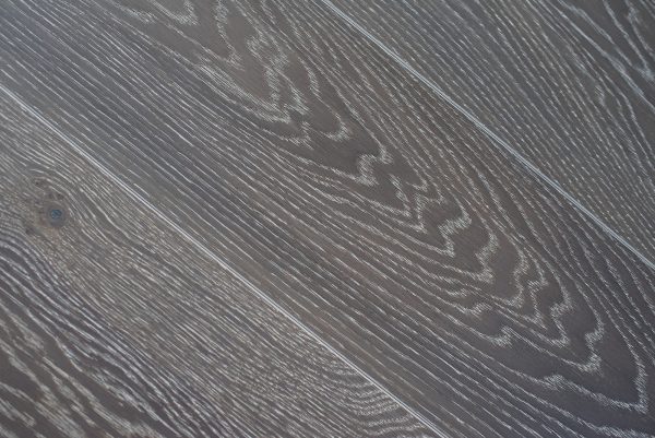 trisslan-oil-parquet-zircon