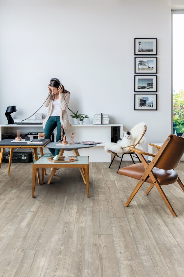 Vinila grīda Quick-Step Bloom Morning mist pine AVMPU40074