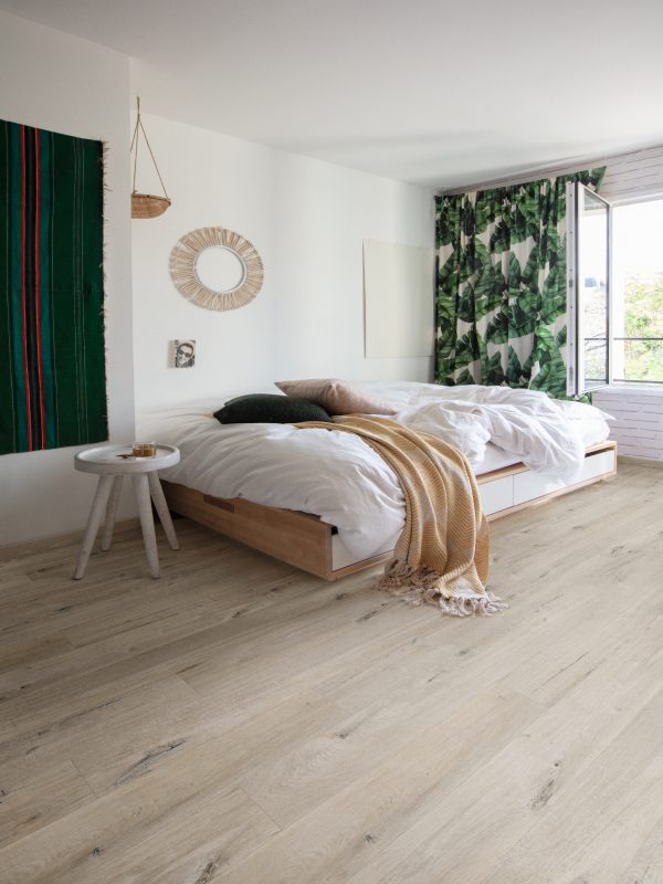 Vinyl floor Quick-Step Bloom Cotton oak white blush