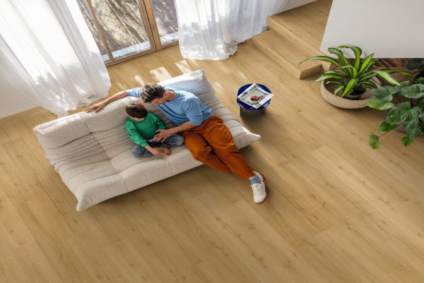 Vinyl floor Quick-Step Bloom Brushed Oak Honey AVMPU40318