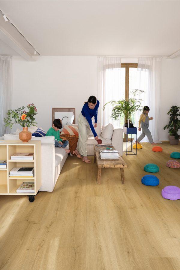 Vinyl floor Quick-Step Bloom Brushed Oak Honey AVMPU40318