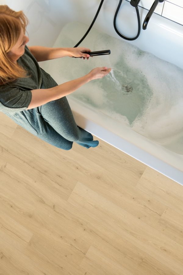Vinila grīda Quick-Step Bloom Brushed oak beige AVMPU40319