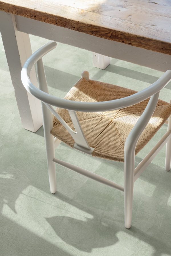 Vinyl flooring Quick-Step Illume Soft sage AVMTU40334