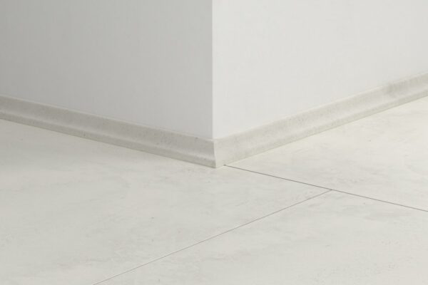 Laminēta grīdlīste Quick-Step 17*17*2400mm QSSCOT05489