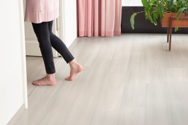 Quick-Step lamināts Capture White premium oak SIG4757 32. klase