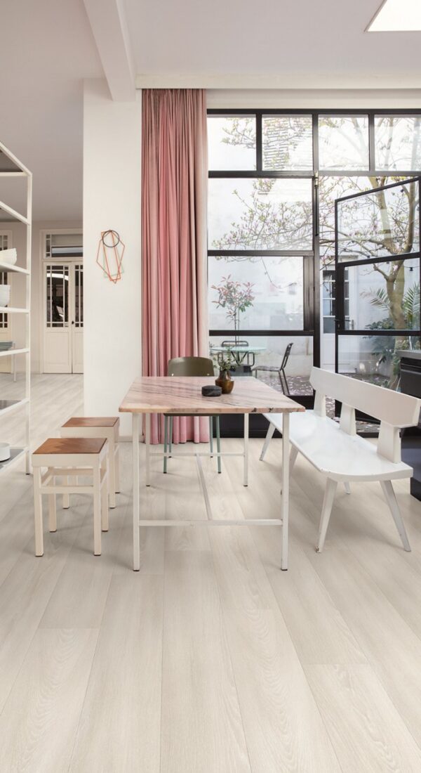 Quick-Step lamināts Capture White premium oak SIG4757 32. klase