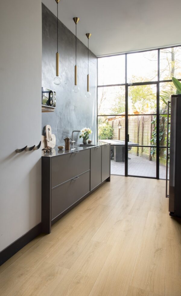 Quick-Step lamināts Capture Brushed oak natural SIG4763 32. klase