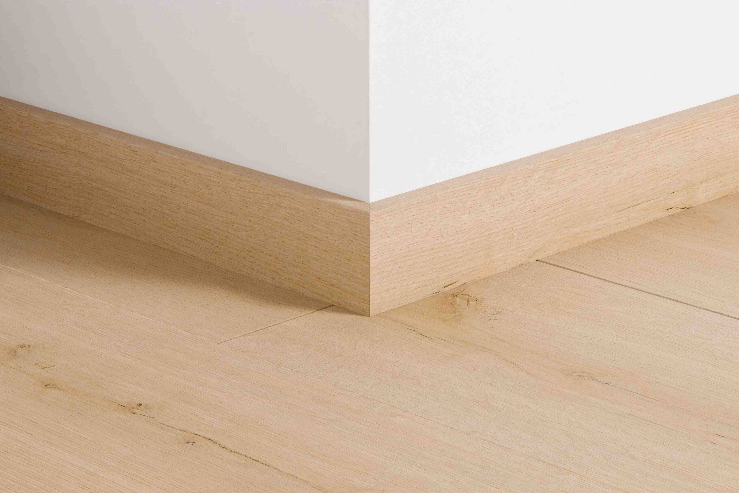 quick-step-skirting-QSSK08254